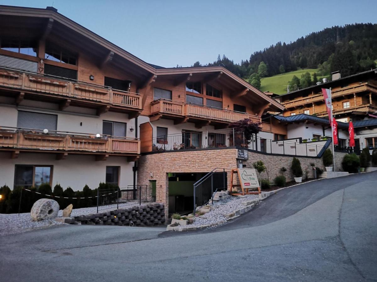 Hotel Aschauer Hof Z'Fritzn Кирхберг ин Тирол Екстериор снимка