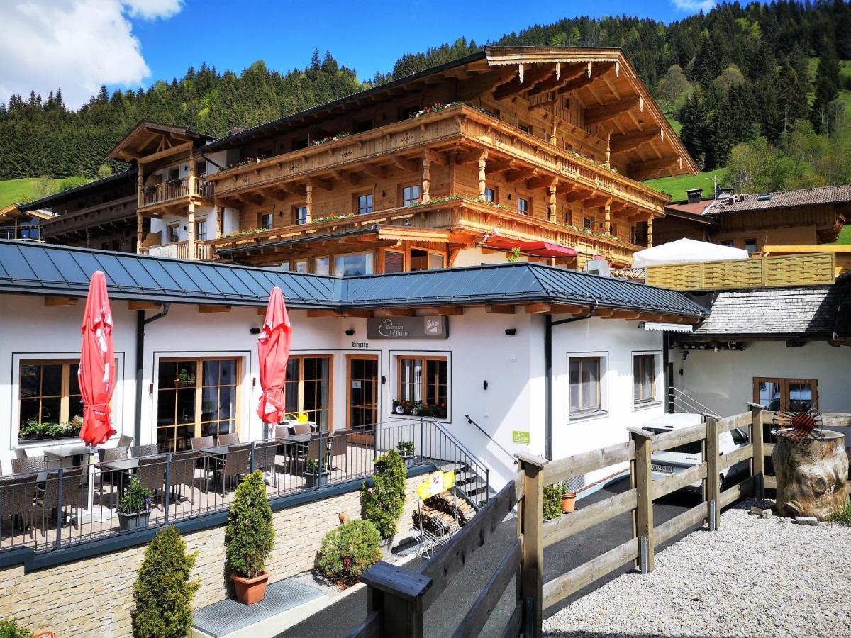 Hotel Aschauer Hof Z'Fritzn Кирхберг ин Тирол Екстериор снимка